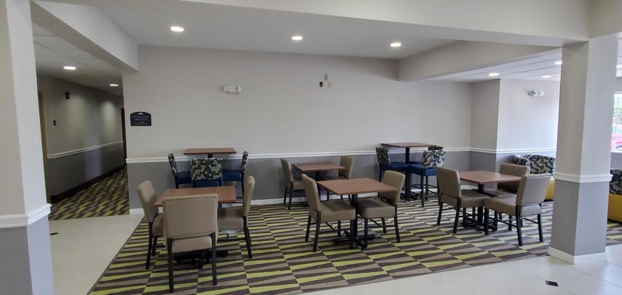 Microtel Inn & Suites By Wyndham Panama City Exteriér fotografie