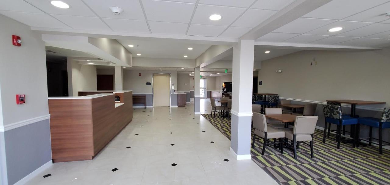 Microtel Inn & Suites By Wyndham Panama City Exteriér fotografie